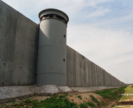 israeliapartheidwall.jpg