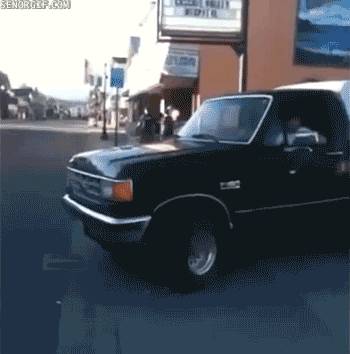 UW8yEbz.gif