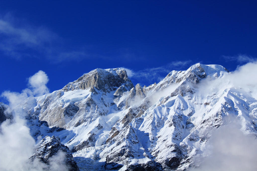 The_Himalayan_glaciers_by_Bluefangs.jpg