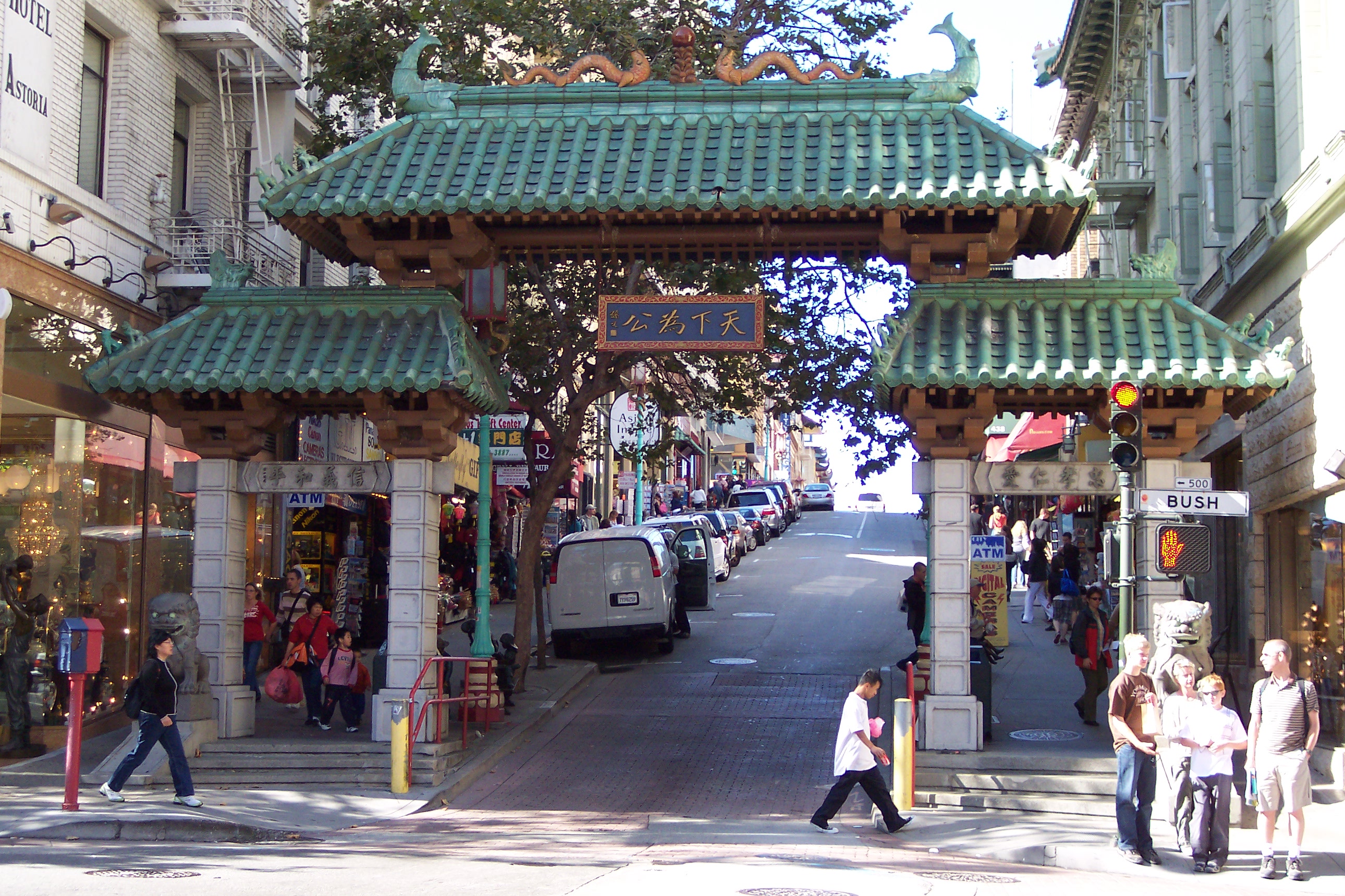 Tor_Chinatown_San_Francisco.JPG