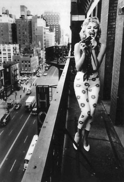 black-and-white-marilyn-monroe-vintage-Favim.com-266063.jpg