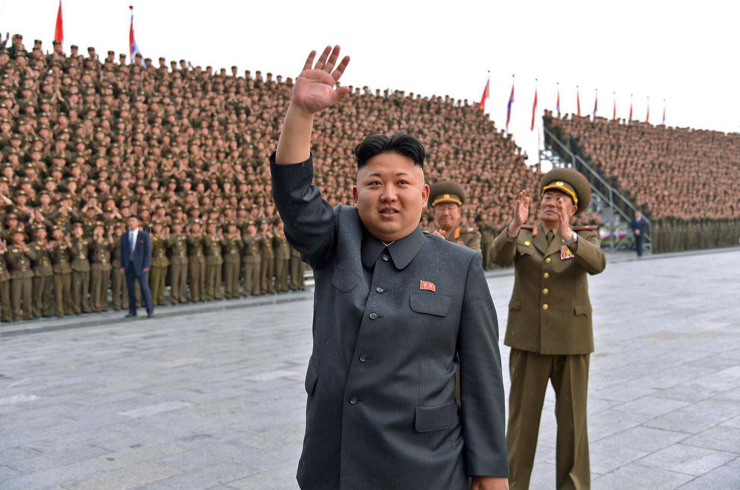 kim-jong-un-wave1.jpg