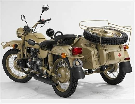 Ural%20Gear-Up%20Sahara%20%202.jpg