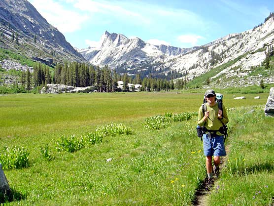 zzbackpacker556.jpg