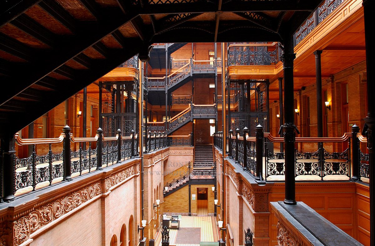 Bradbury_Building_0534.jpg