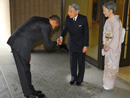 obama-bows1.jpg