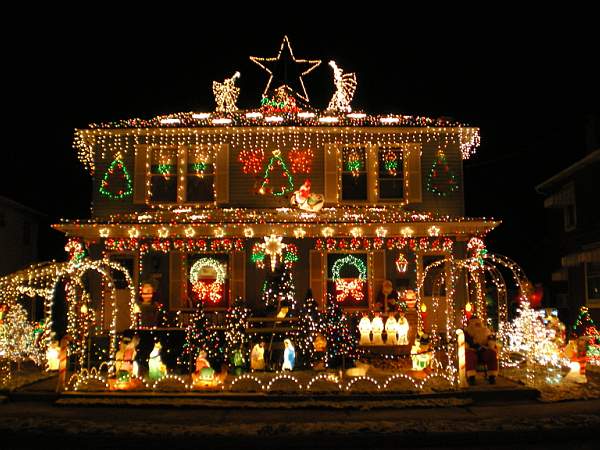 christmas-house-decoration-pictures.jpg