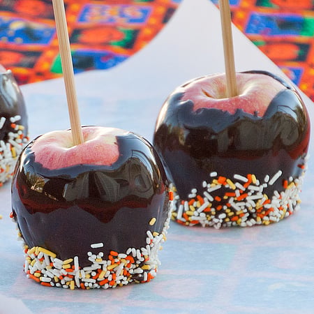 Chocolate-Carmel-Apples.jpg