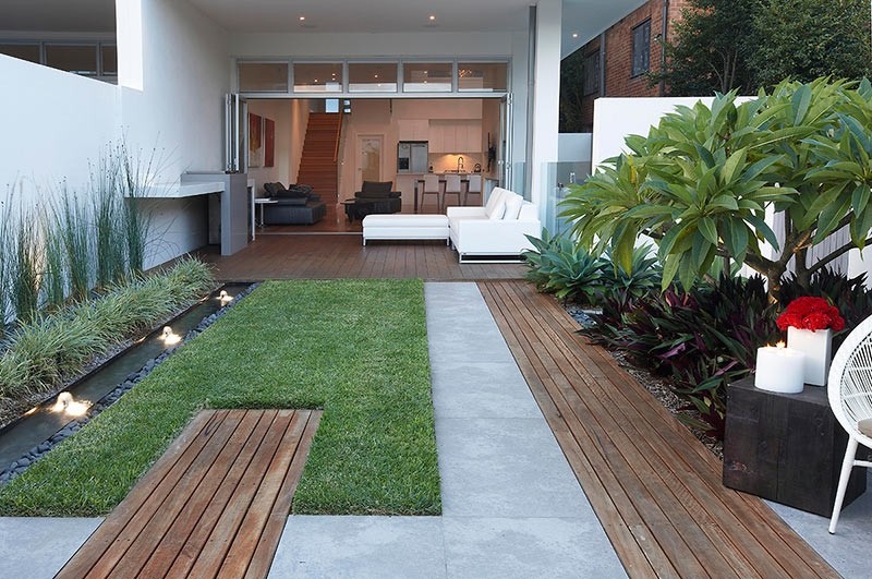 small-lawn-landscape.jpeg
