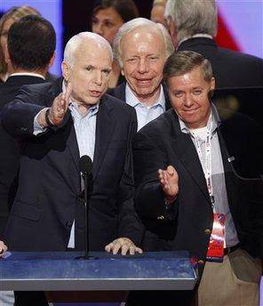 McCain+lieberman+graham+convention.JPG