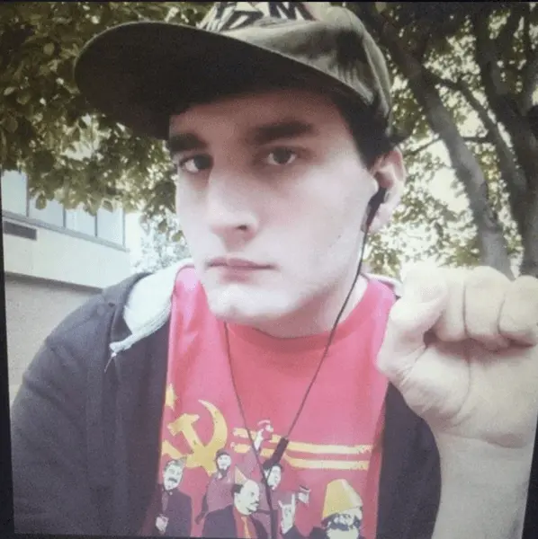 cruz-wearing-a-communist-shirt-598x600-png.176942