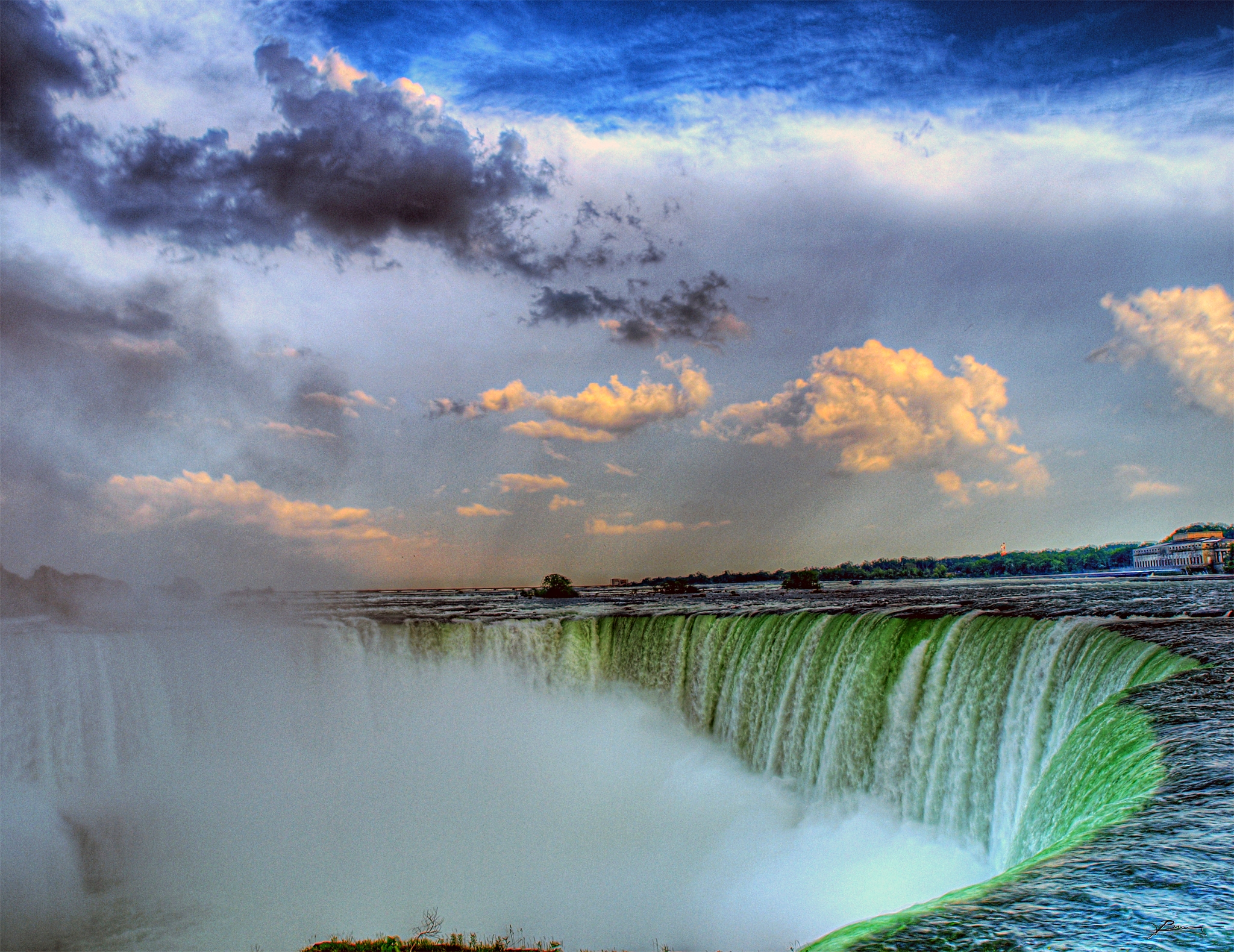 Niagara_Falls_by_paul_%28dex%29.jpg