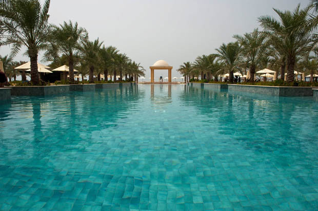 hilton-506860.jpg