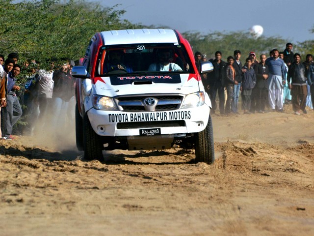 Cholistan-Jeep-Rally-2013-e.jpg