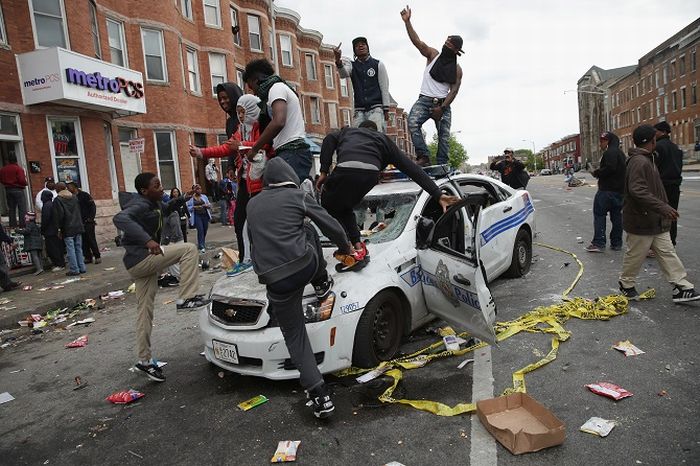 Baltimore-riots-2015-images1.jpg