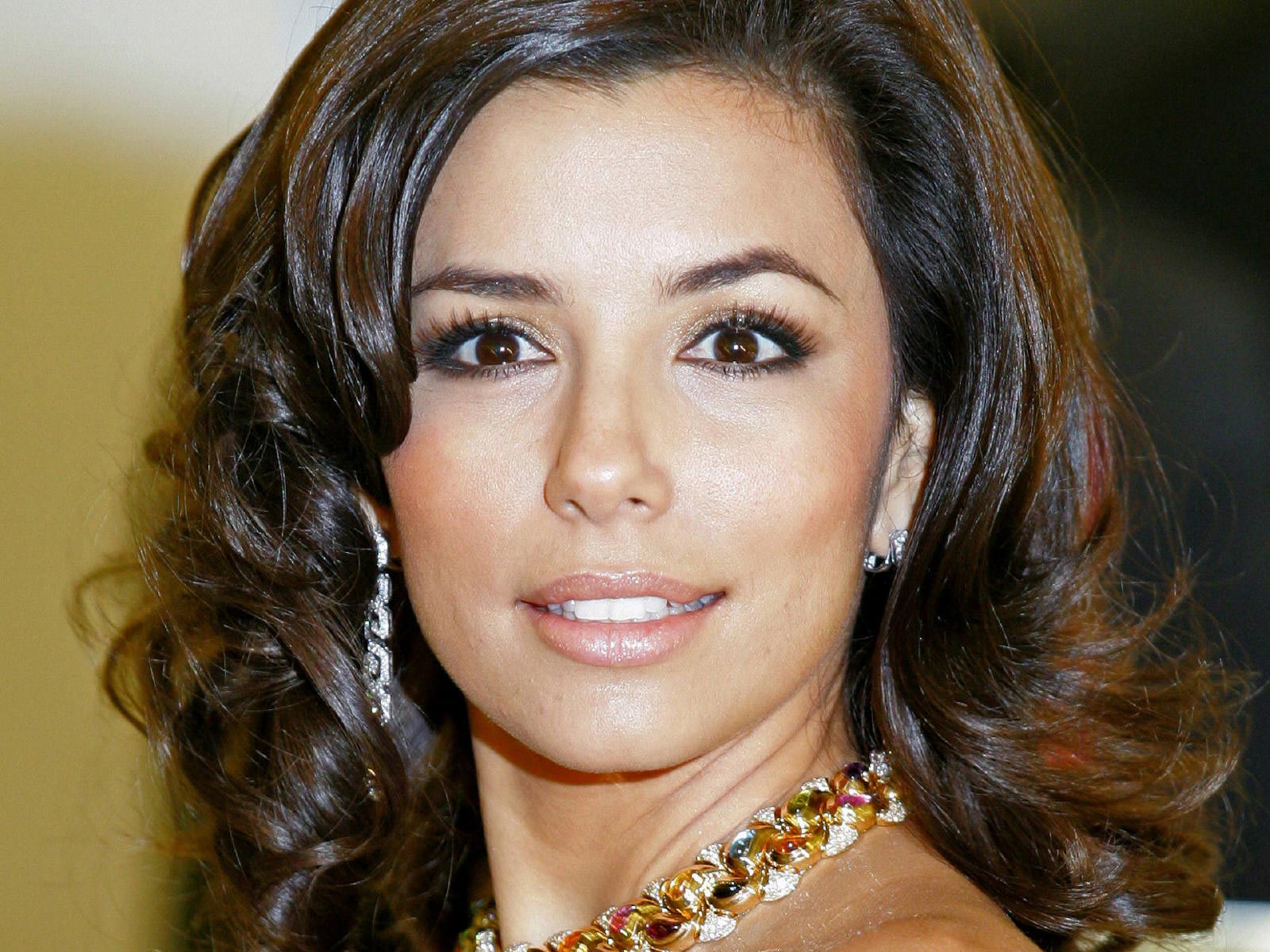 Eva-Longoria-w-1600.jpg
