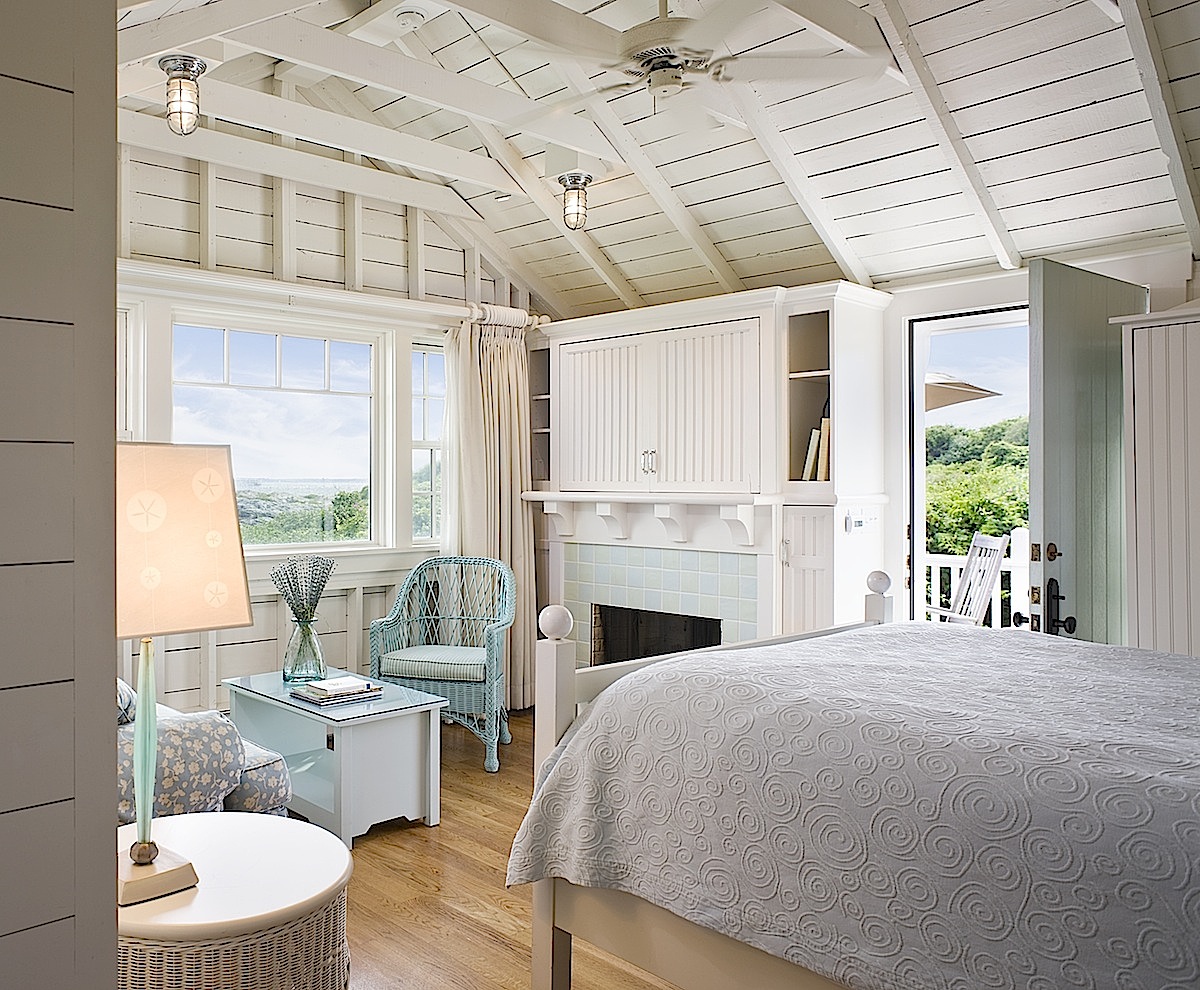 2014-01-30-castlehillbeachcottage.jpg