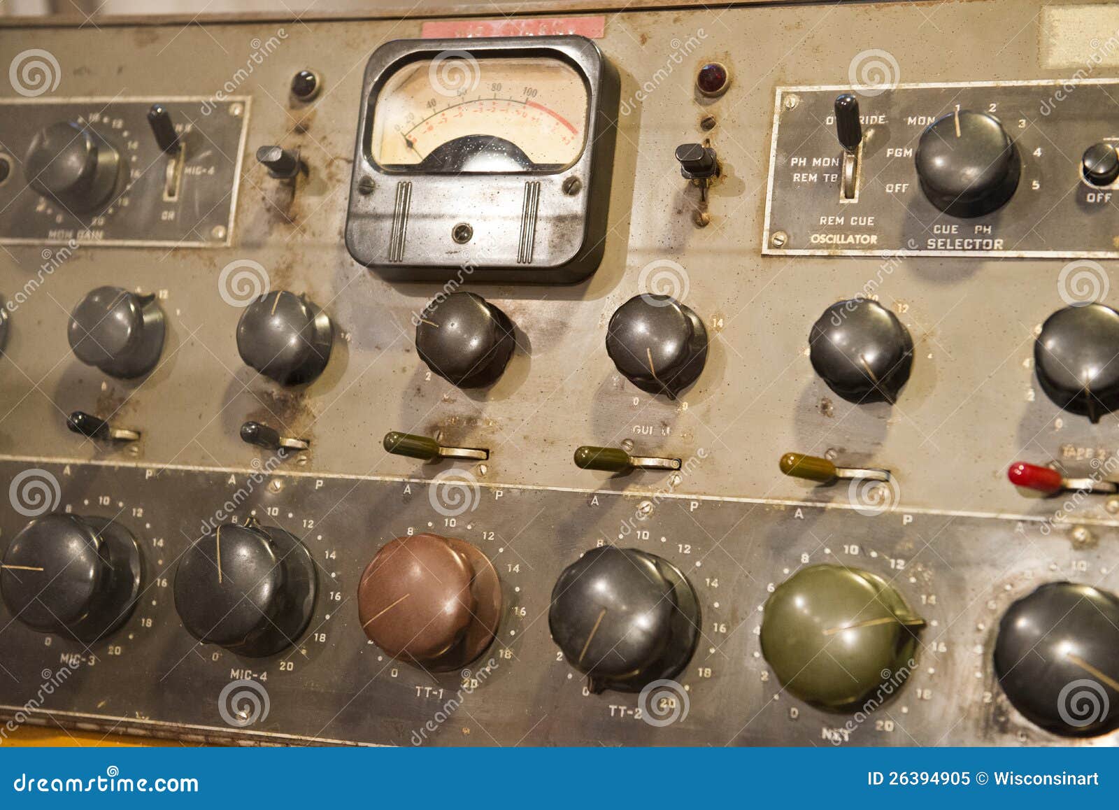 old-vintage-antique-electronic-control-board-26394905.jpg