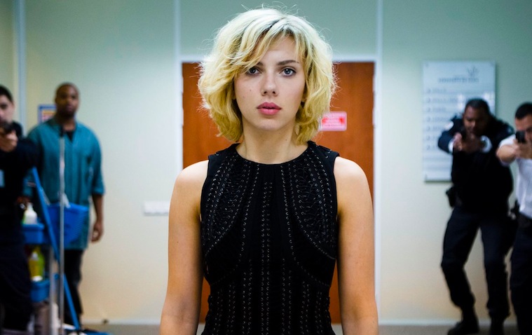 lucy-scarlett-johansson-2.jpg