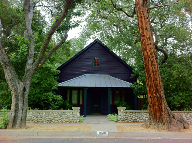 farmhouse-exterior.jpg