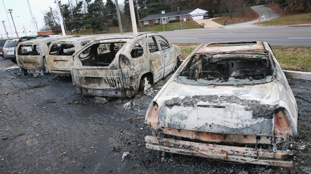 GTY_ferguson_damage_burned_cars_ll_141125_16x9_992.jpg