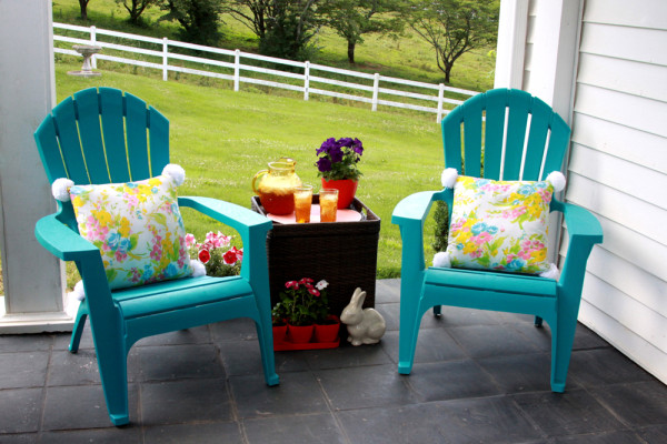 Summer-Porch-Decor-600x400.jpg
