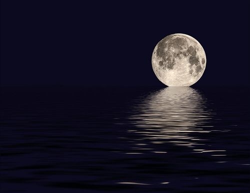 beautiful-full-moon-moon-night-ocean-reflection-Favim.com-42317.jpg