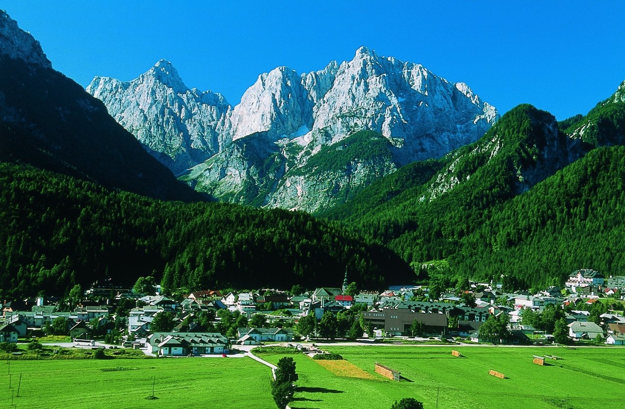 slovenia-alps-1280x839.jpg