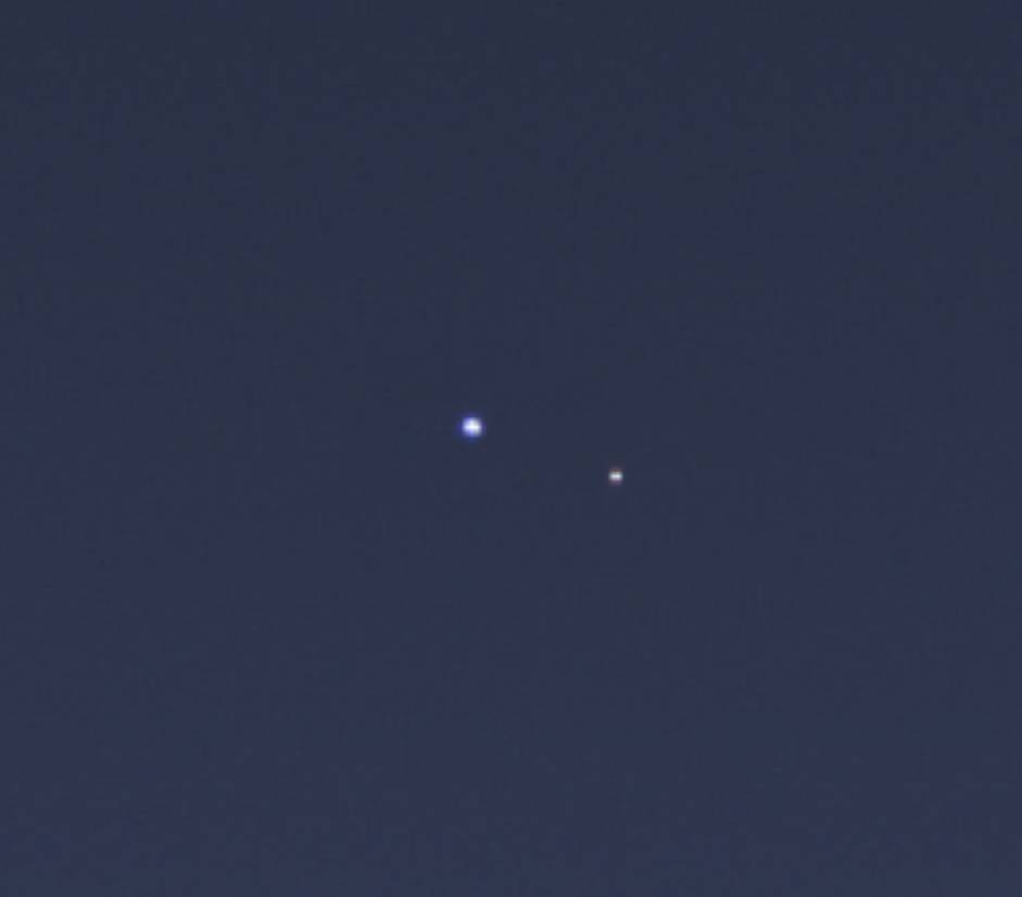 earth-and-moon-cassini-zoomed-in-640x561.jpg
