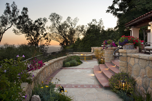 mediterranean-patio.jpg