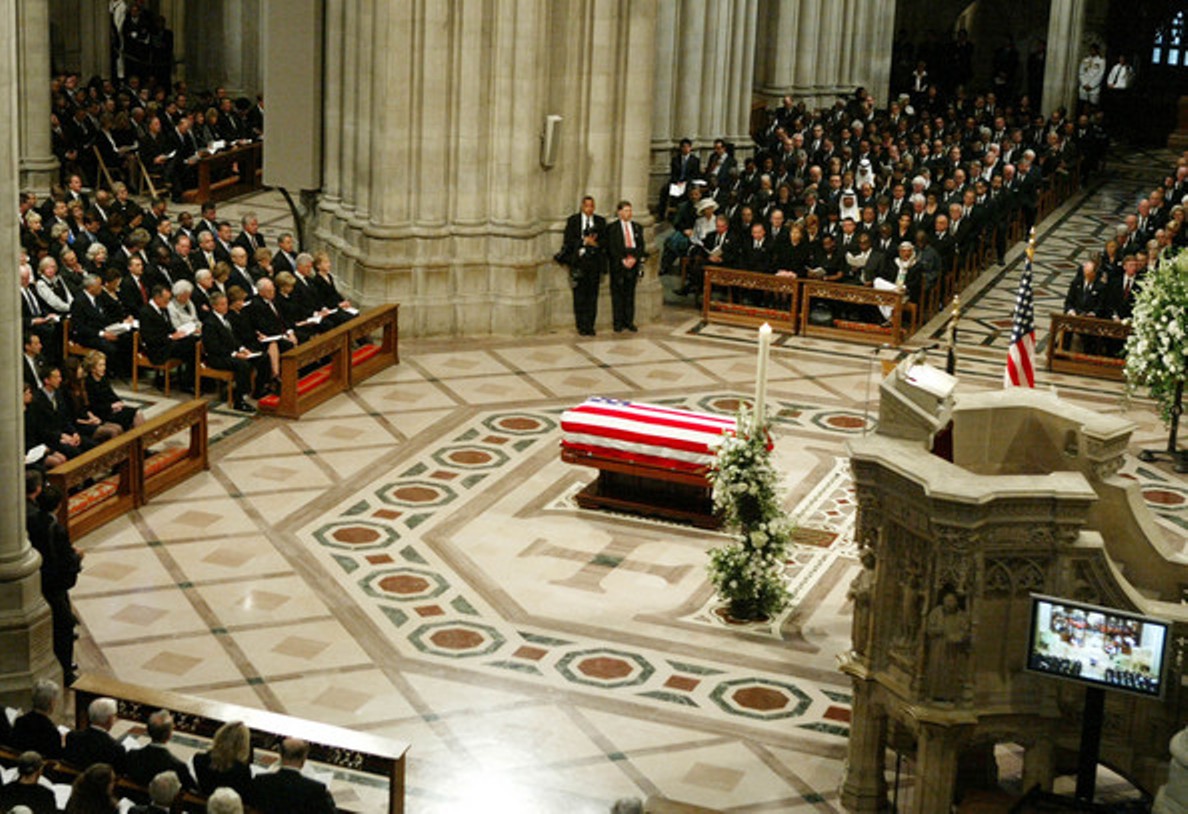 ronaldreaganfuneral42.jpg