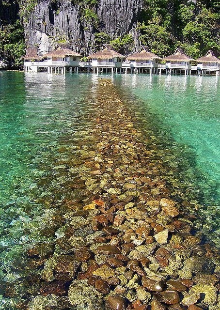 Miniloc-Island-El-Nido.jpg