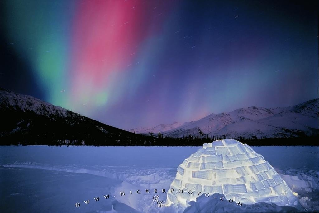 aurora_igloo.jpg
