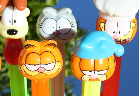 garfield-with-visor-pez-dispenser2.jpg