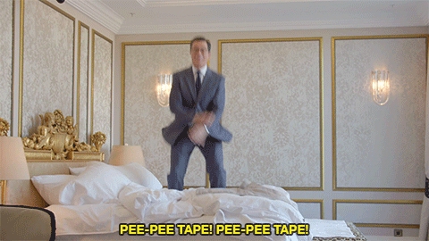 e8df111ed0d327e7_pee.gif