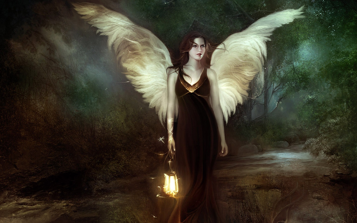 beautiful_angel_with_wings.jpg