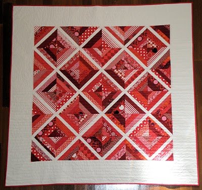 Red+Quilt+top+view.jpg