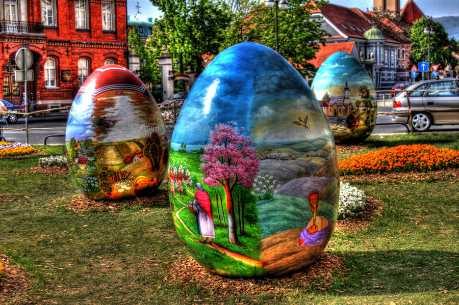 easter_eggs_by_shryi-d3esaqp.jpg
