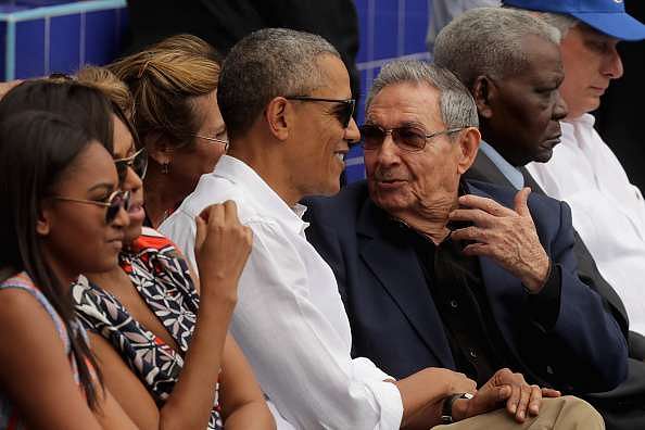 obama-castro-1458738142-800.jpg