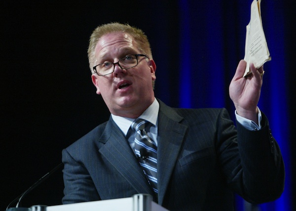 glenn-beck-gives-a-speech.jpg