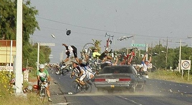 Darwin-Awards-bike-pile-up.jpg