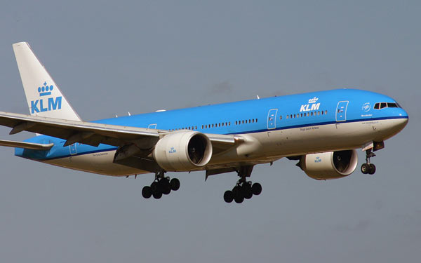 b777klmx.jpg