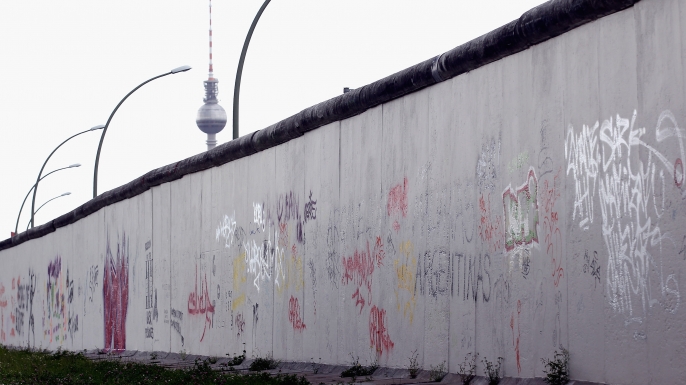 ask-how-long-berlin-wall-120775557-E.jpeg