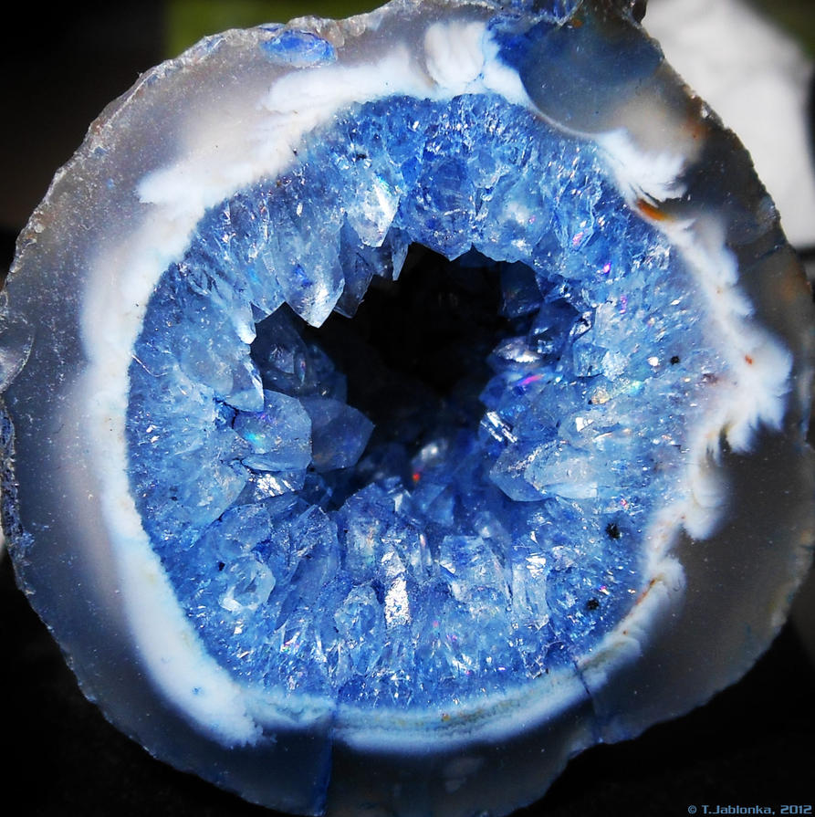 teeth_of_stone_by_letipple-d4pd6gq.jpg