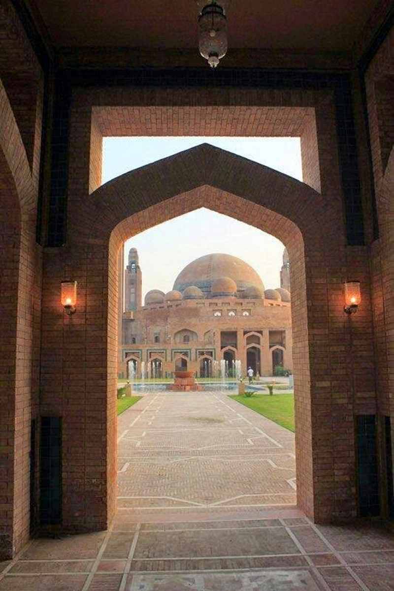 362650,xcitefun-largest-mosque-pakistan-9.jpg