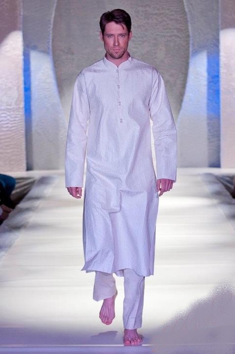 Rana+Noman+Menswear+@+Pakistan+Fashion+Week+London+2012-asiandressing.jpg