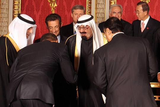 obama-bows-to-muslim-saudi-king.jpg