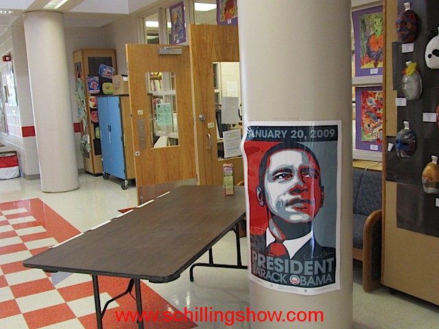 obama-poster-in-hall.jpg