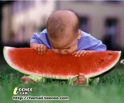 Kid+eats+huge+watermelon.jpg