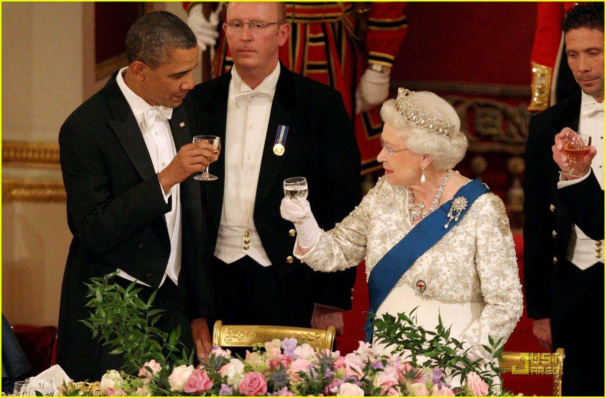 barack-michelle-obama-queen-elizabeth-state-dinner-10.jpg
